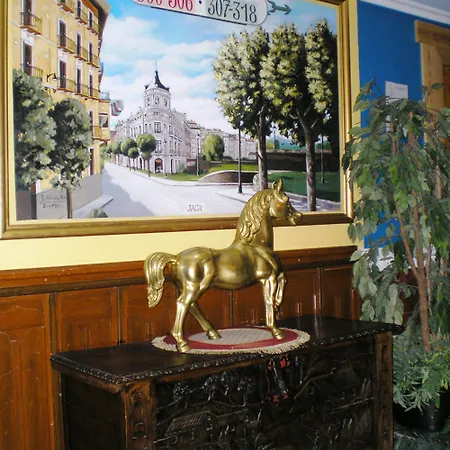 Hotel Mur מלון 2*