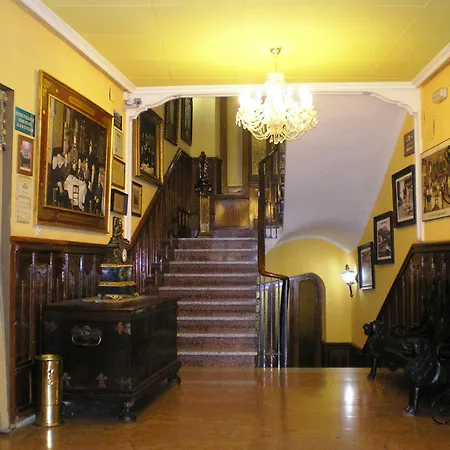 Hotel Mur 호텔 하카