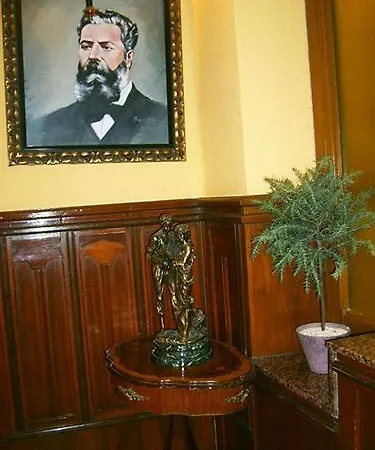 Hotel Mur מלון
