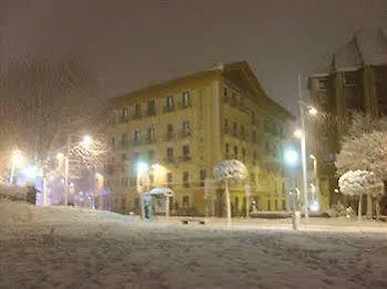 מלון Hotel Mur