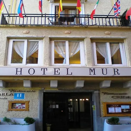 Hotel Mur מלון
