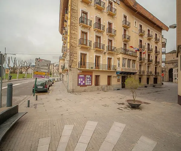 Hotell Hotel Mur Jaca